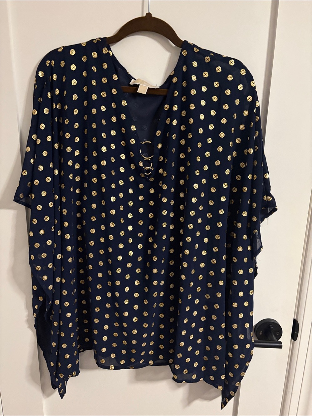Michael Kors Navy V-Neck Cape Blouse with Gold Dot Print. 2X women’s plus.